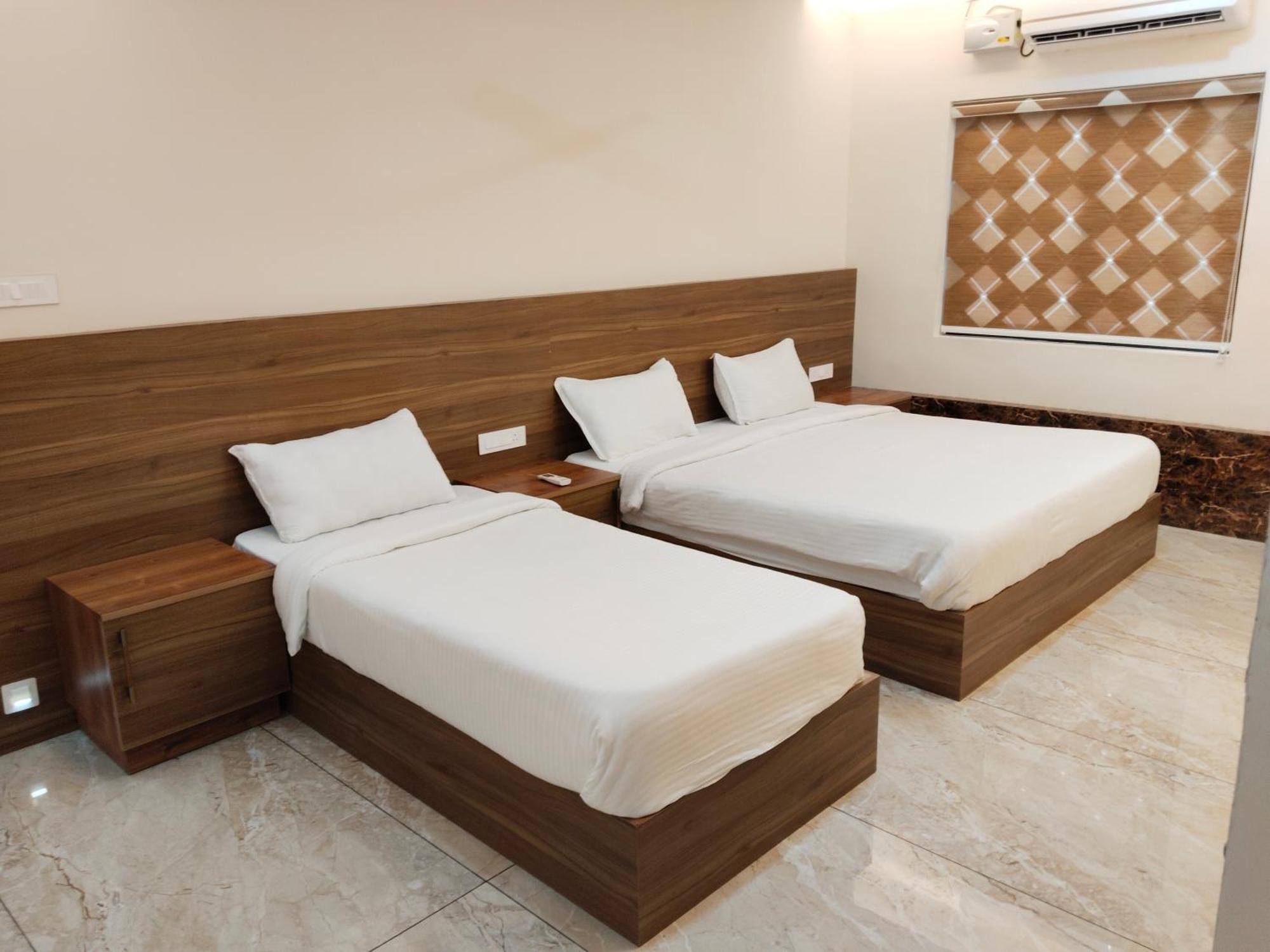 Готель Krishnakripa Premium Residency Kochi Екстер'єр фото